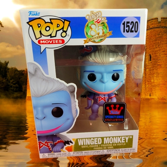 Winged monkey specialty series funko # 1520 (nib) With pop protector - Picture 1 of 7